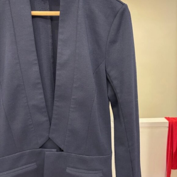 Ferhn Tailored Stretch Cotton Tuxedo-style Blazer - Navy Blue - Size: M - Picture 2 of 2